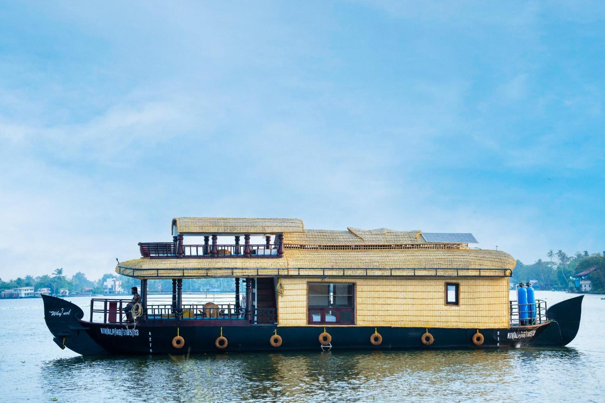 Why Not Houseboat Hotel Alappuzha Exterior photo