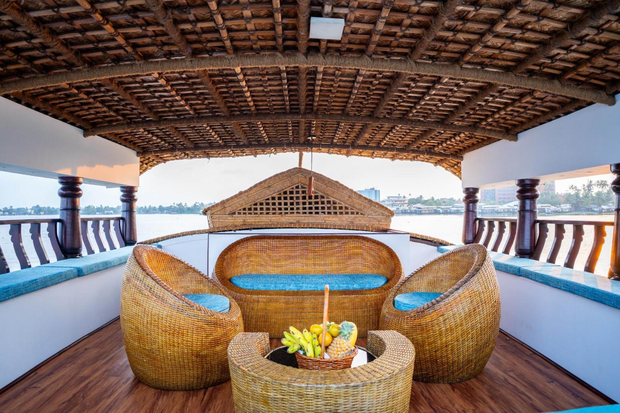 Why Not Houseboat Hotel Alappuzha Exterior photo