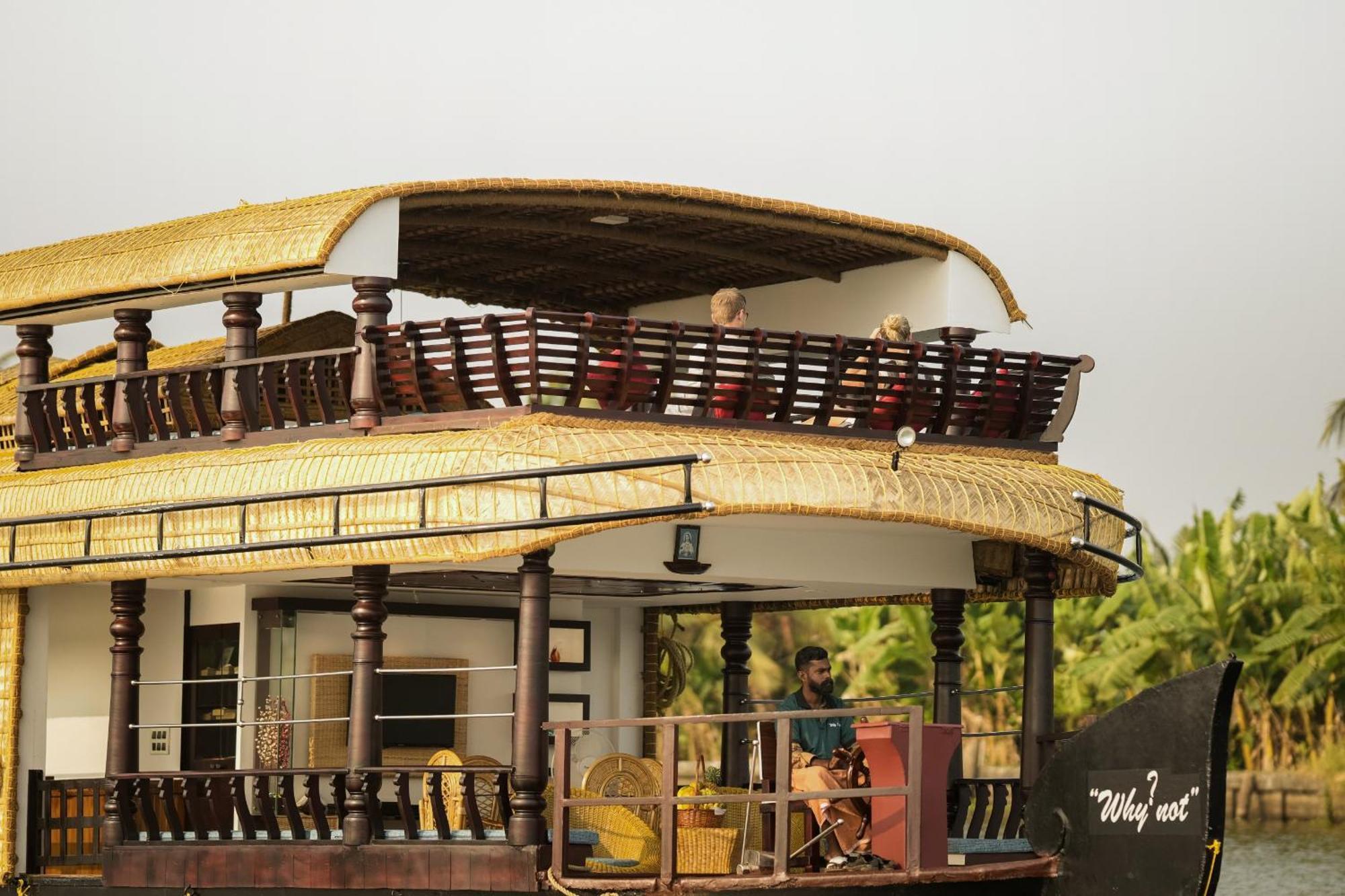 Why Not Houseboat Hotel Alappuzha Exterior photo