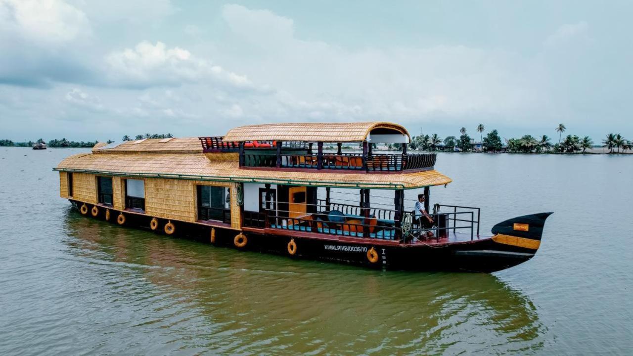 Why Not Houseboat Hotel Alappuzha Exterior photo