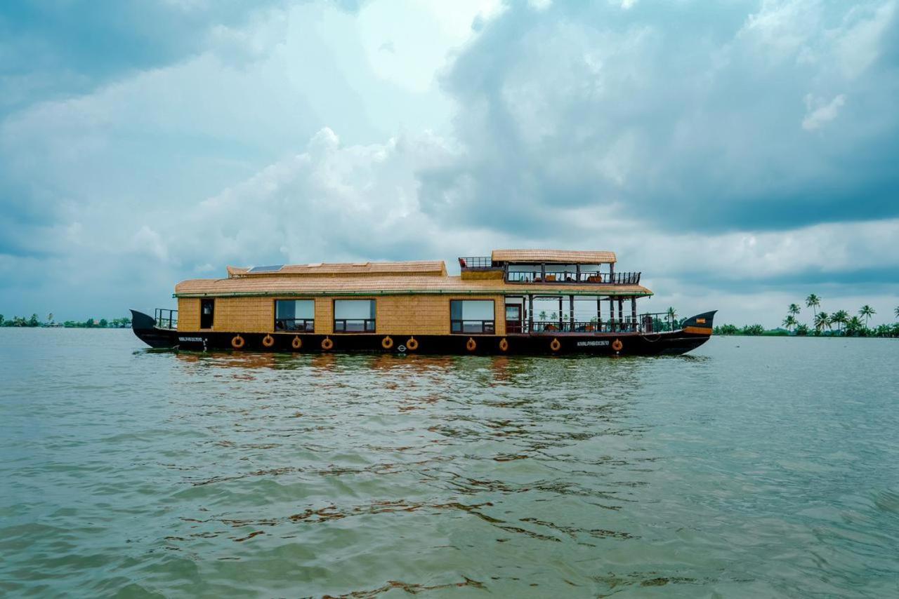 Why Not Houseboat Hotel Alappuzha Exterior photo